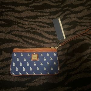 dooney & bourke wallet
